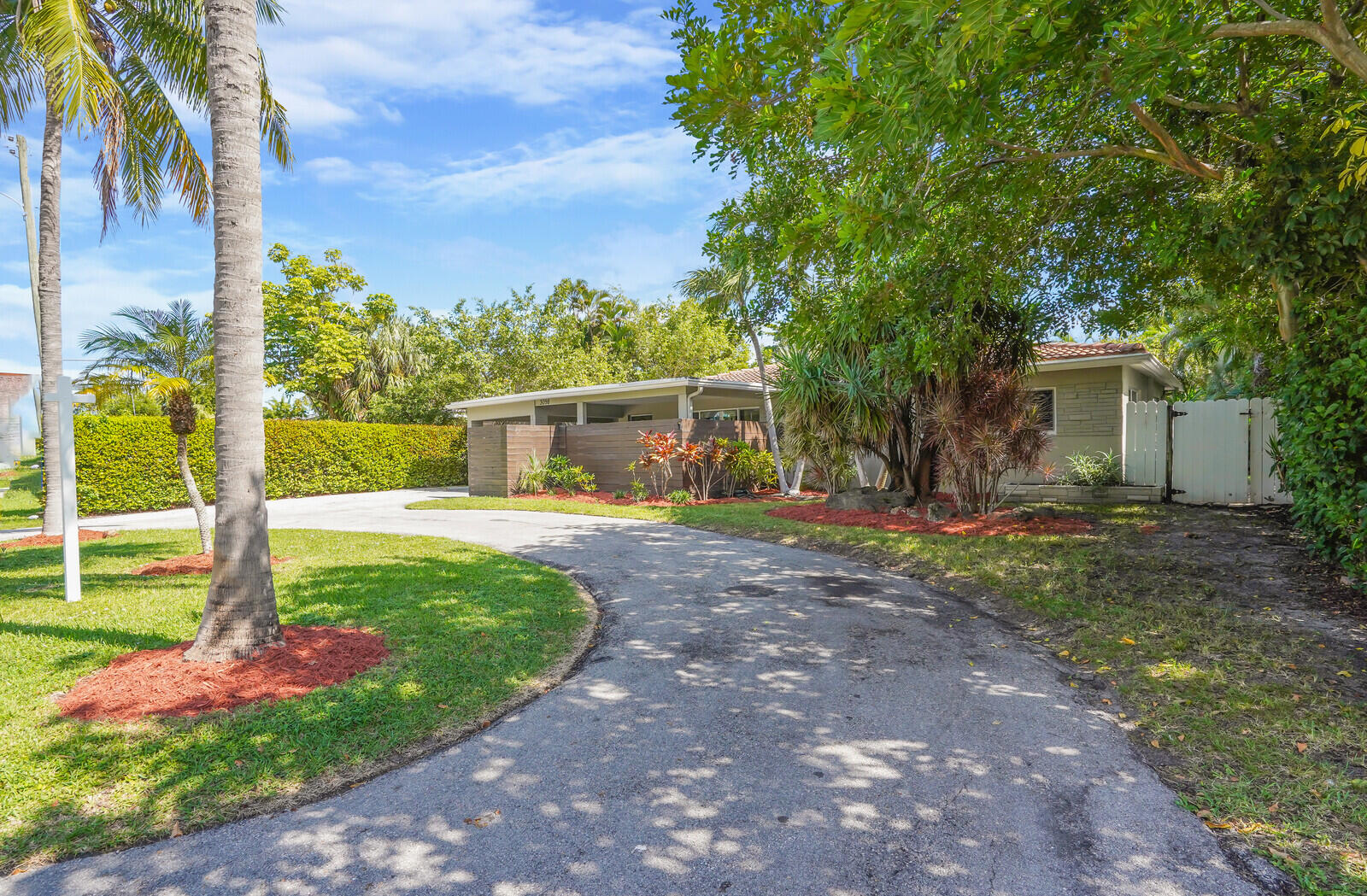 3098 Northeast 5th Avenue Boca Raton, FL 33431 - Photo 3 of 28 04_Image_4_mls