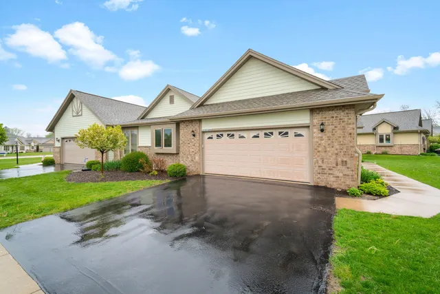 $399,900 | N161W18890 Jared Drive, Unit 251, Jackson, WI 53037