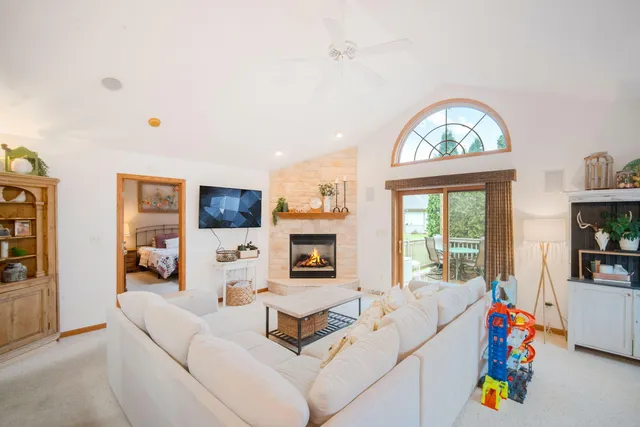 $399,900 | N161W18890 Jared Drive, Unit 251, Jackson, WI 53037