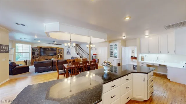 $1,190,000 | 6440 Spanish Garden Court, Las Vegas, NV 89110