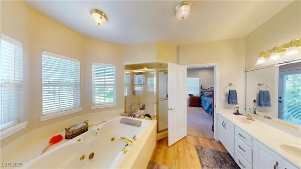 $1,180,000 | 6440 Spanish Garden Court, Las Vegas, NV 89110