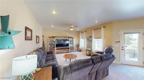 $1,180,000 | 6440 Spanish Garden Court, Las Vegas, NV 89110