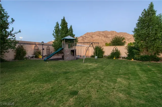 $1,190,000 | 6440 Spanish Garden Court, Las Vegas, NV 89110