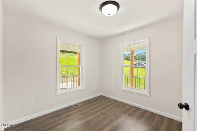 $399,900 | 280 Old Charity Hill Road, Elizabethton, TN 37643