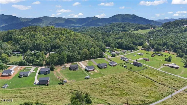 $399,900 | 280 Old Charity Hill Road, Elizabethton, TN 37643