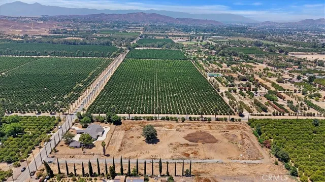 $1,925,000 | 8853 Dufferin Avenue, Riverside, CA 92504