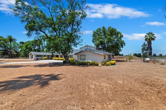 $1,925,000 | 8853 Dufferin Avenue, Riverside, CA 92504