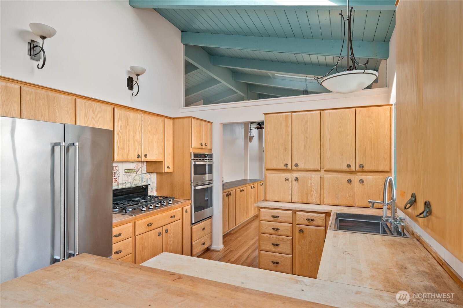 9506 Valhalla Way Bothell, WA 98011 - Photo 15 of 39 Gallery Image 15