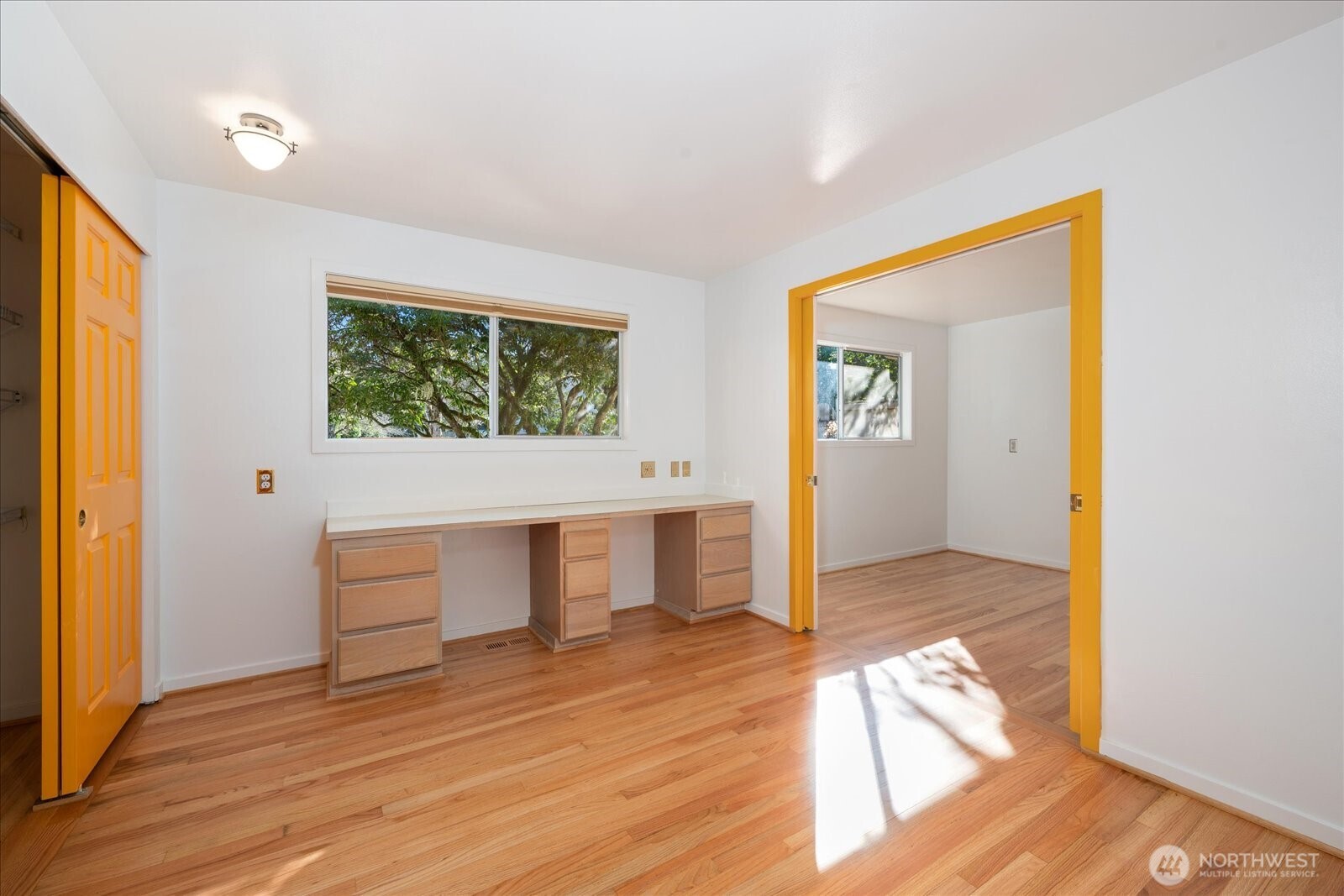 9506 Valhalla Way Bothell, WA 98011 - Photo 26 of 39 Gallery Image 26