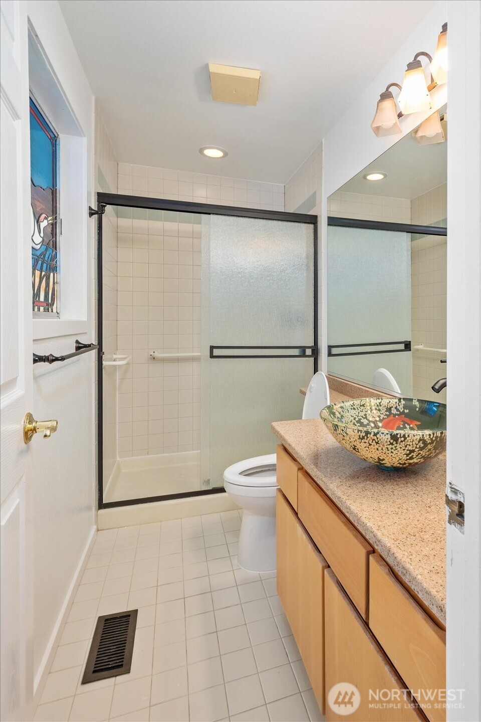 9506 Valhalla Way Bothell, WA 98011 - Photo 30 of 39 Gallery Image 30