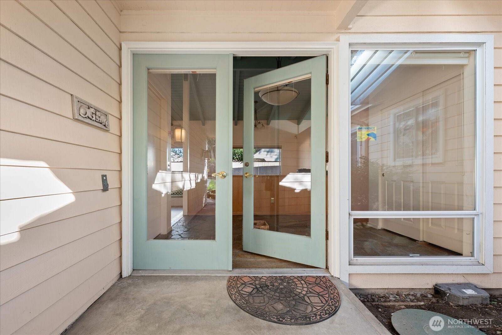 9506 Valhalla Way Bothell, WA 98011 - Photo 3 of 39 Gallery Image 3