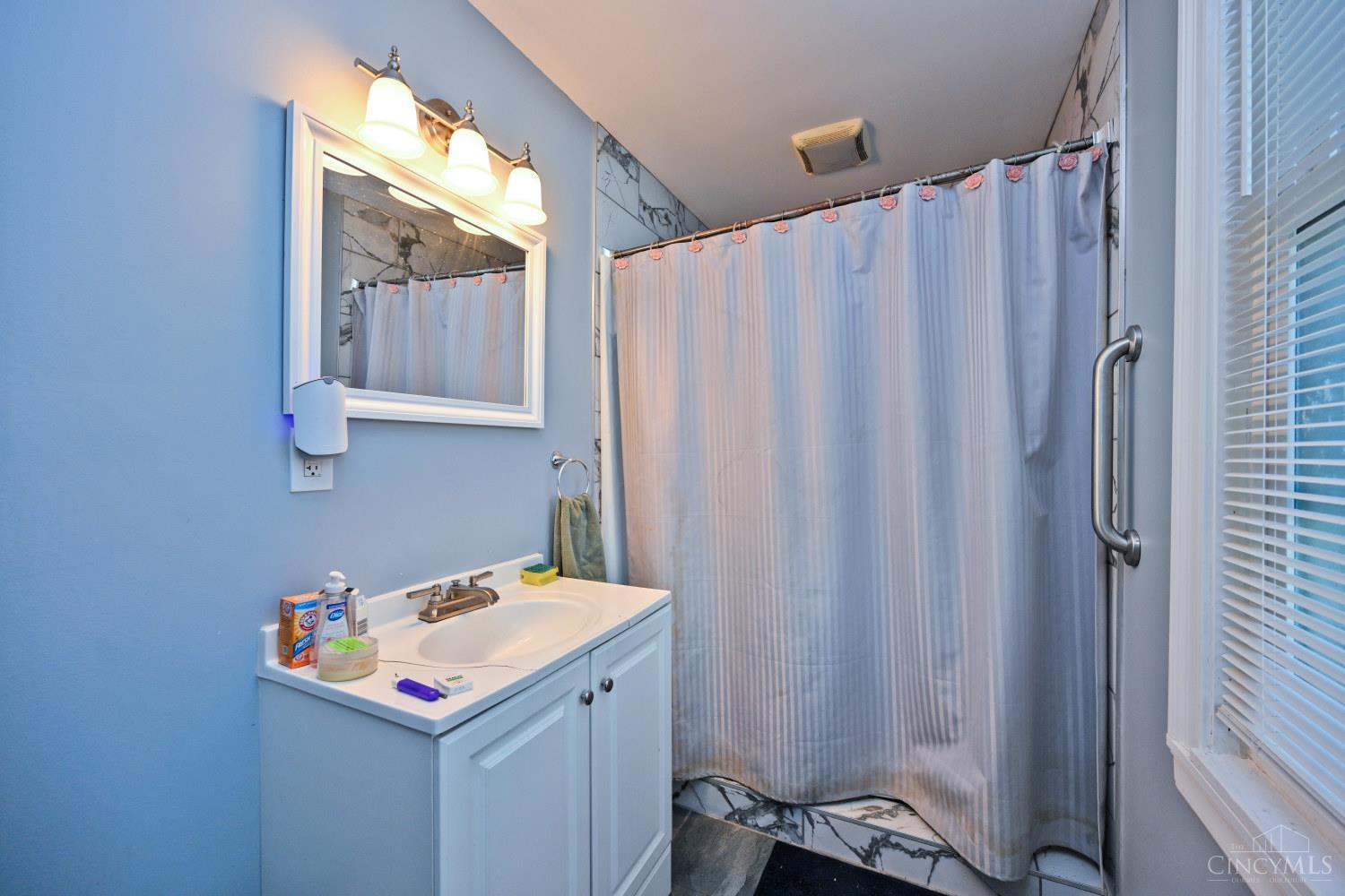 1359 Section Road Cincinnati, OH 45237 - Photo 14 of 25 Gallery Image 14