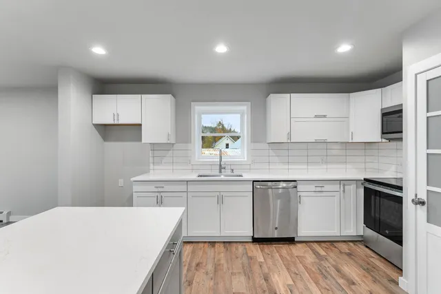 $424,900 | 35 Cole Avenue, Northfield, VT 05663