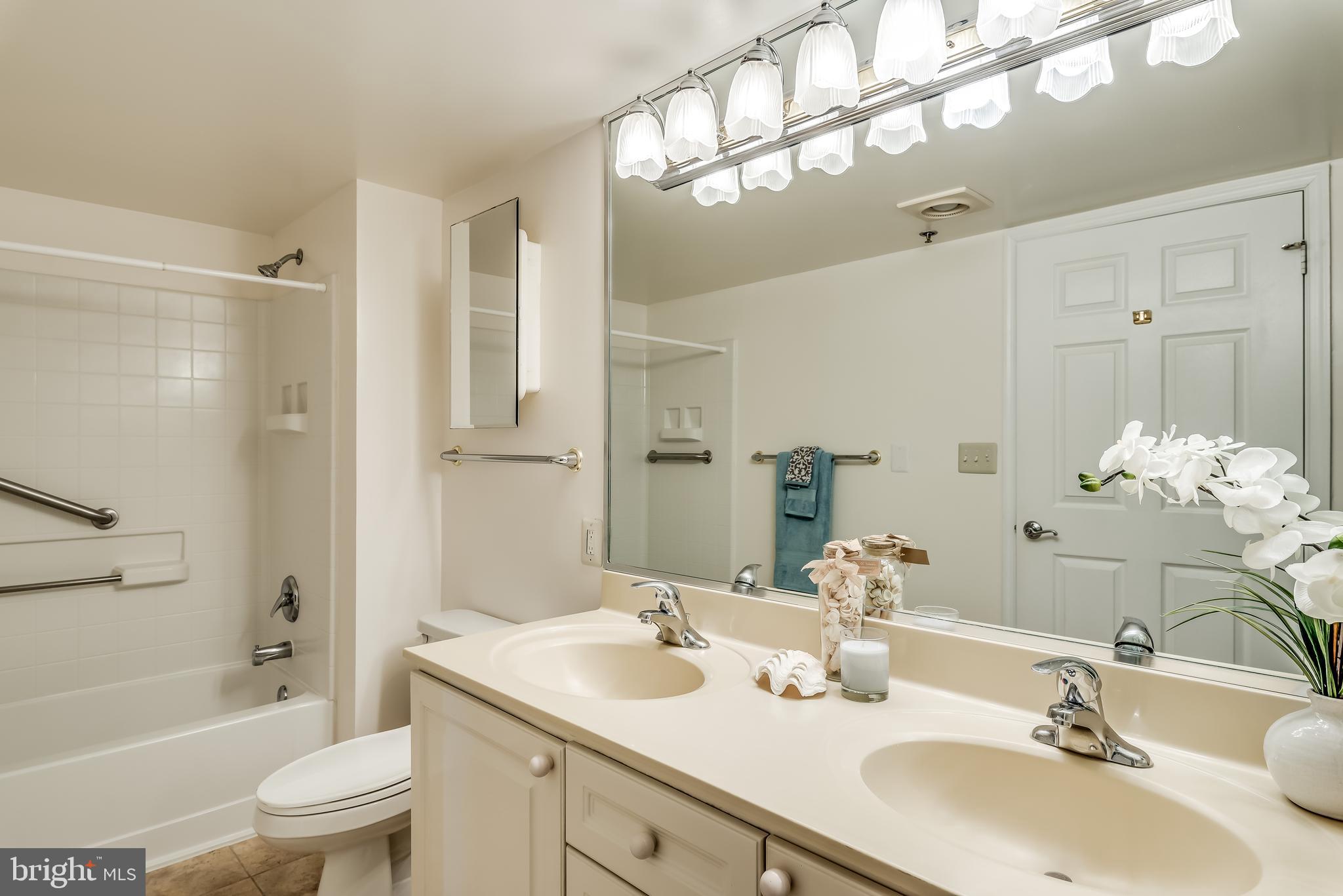 19385 Cypress Ridge Terrace, Unit 801 Leesburg, VA 20176 - Photo 14 of 21 Double sinks in the master bathroom