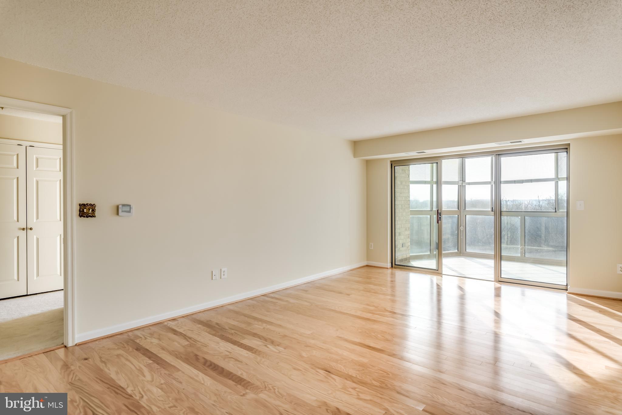 19385 Cypress Ridge Terrace, Unit 801 Leesburg, VA 20176 - Photo 8 of 21 Left side of the condo is the master bedroom