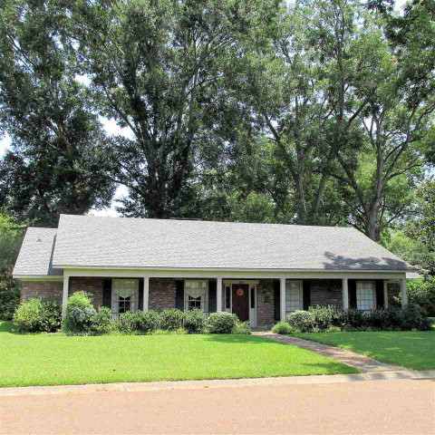 101 South Temple Road Natchez, MS 39120 - Photo 1 of 1 Main View