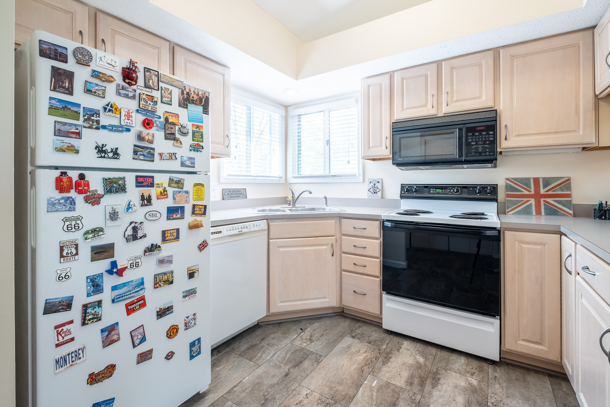 57 Lookout Ridge Drive Columbus, IN 47201 - Photo 4 of 23