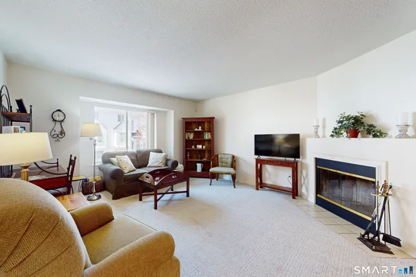 $345,000 | 68 Virginia Avenue, Unit 14, Danbury, CT 06810