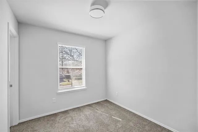 $1,300 | 507 West Walker Street, Unit 509, Denison, TX 75020