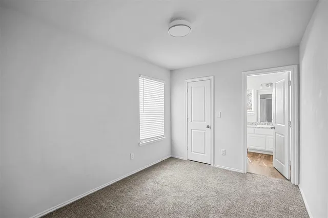 $1,300 | 507 West Walker Street, Unit 509, Denison, TX 75020