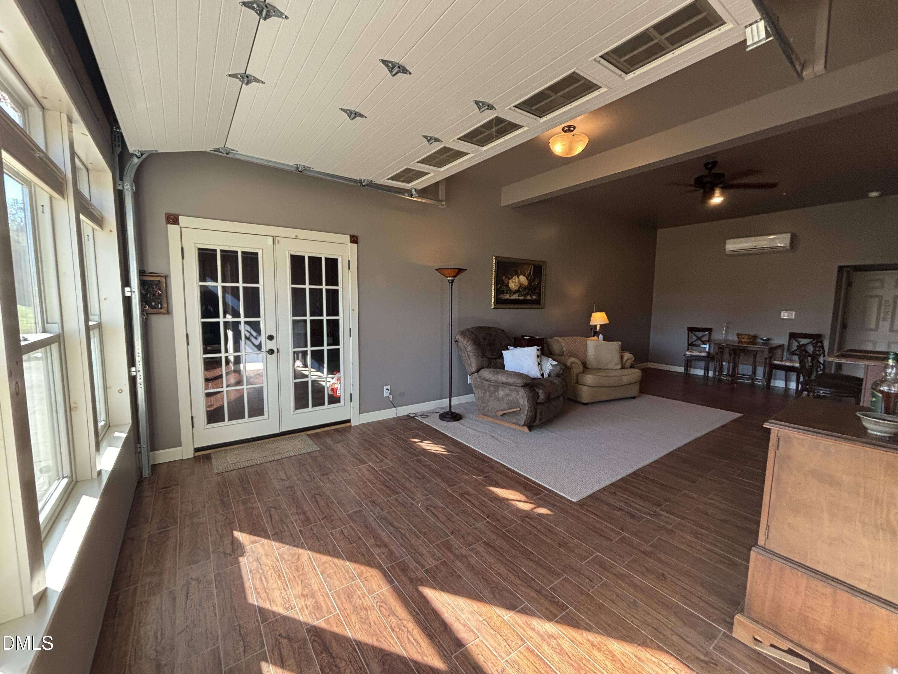 8095 Crawford Currin Road Oxford, NC 27565 - Photo 4 of 47 IMG_9332