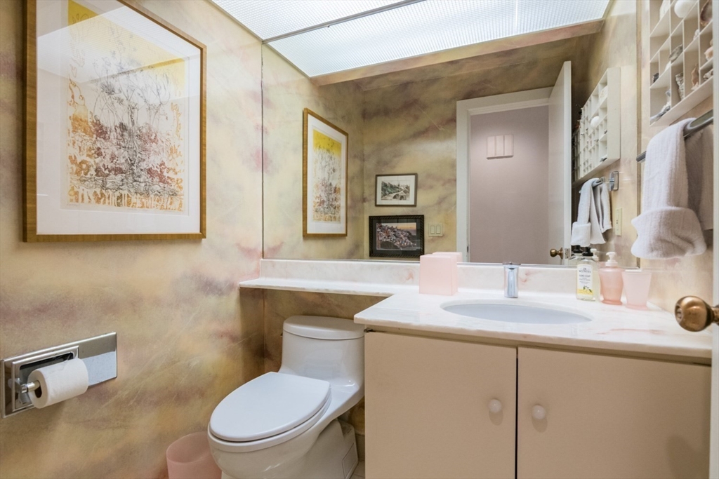 43 Morgan Circle Amherst, MA 01002 - Photo 18 of 42