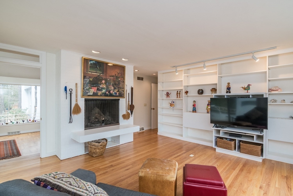 43 Morgan Circle Amherst, MA 01002 - Photo 20 of 42