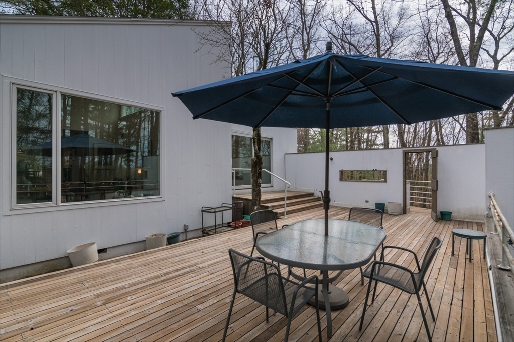 43 Morgan Circle Amherst, MA 01002 - Photo 32 of 42