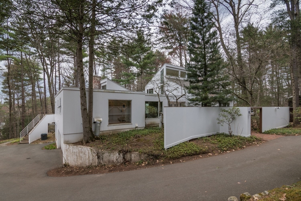 43 Morgan Circle Amherst, MA 01002 - Photo 39 of 42