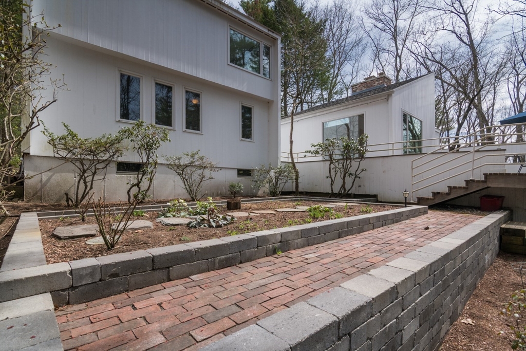 43 Morgan Circle Amherst, MA 01002 - Photo 40 of 42