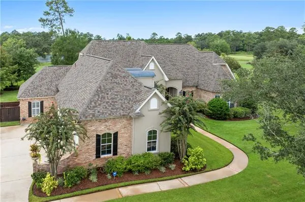 $950,000 | 604 Northwoods Drive, Abita Springs, LA 70420