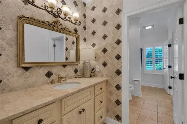 $950,000 | 604 Northwoods Drive, Abita Springs, LA 70420