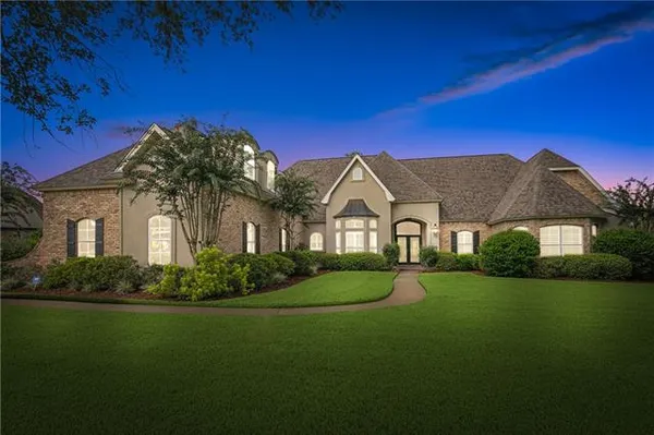 $950,000 | 604 Northwoods Drive, Abita Springs, LA 70420