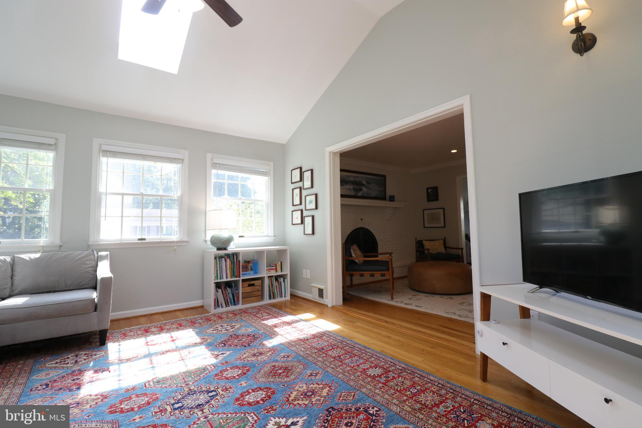 9320 Winbourne Road Burke, VA 22015 - Photo 18 of 55 Loads of windows, hardwoods and skylights.
