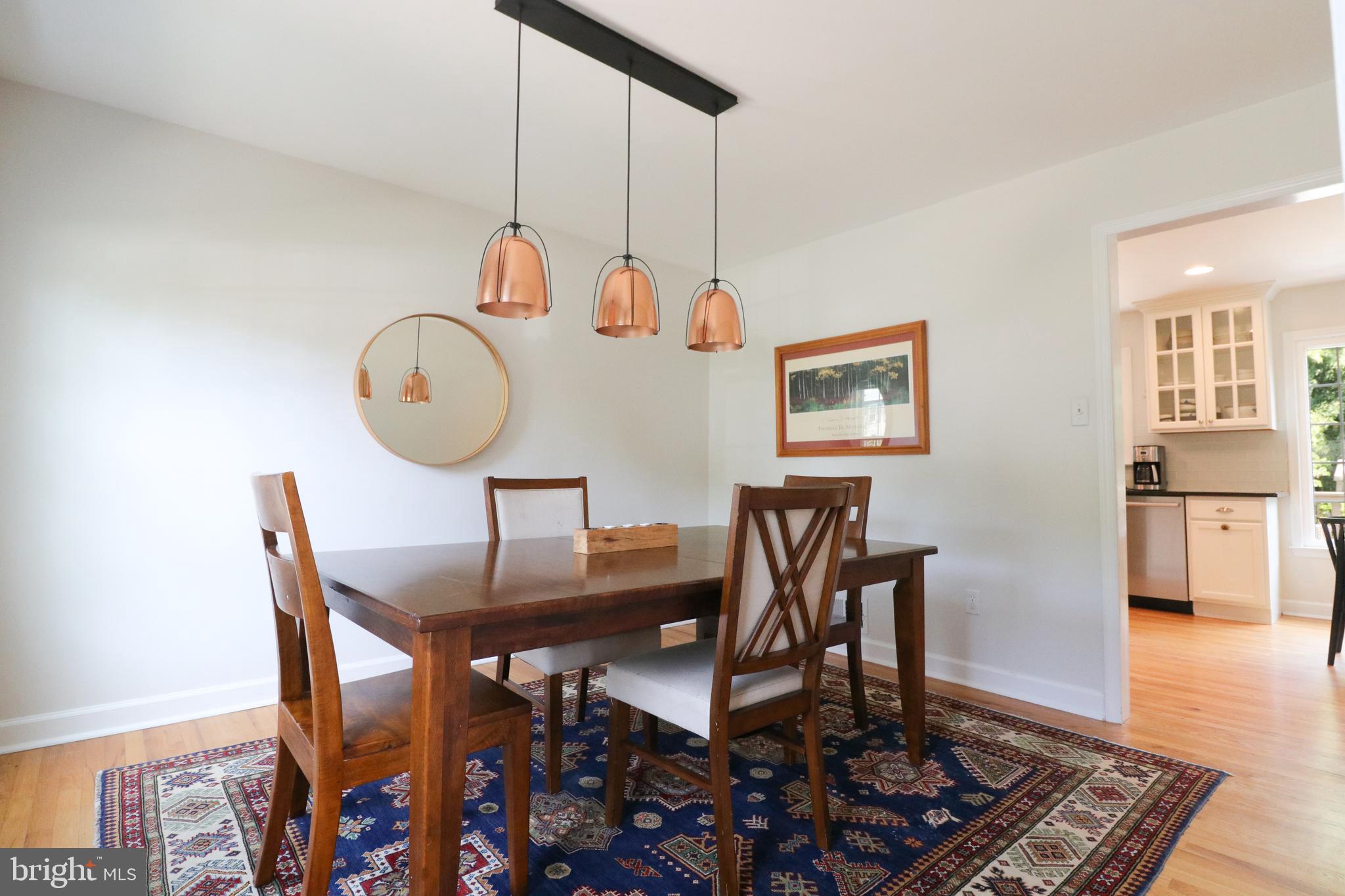 9320 Winbourne Road Burke, VA 22015 - Photo 21 of 55 Good light from both directions.