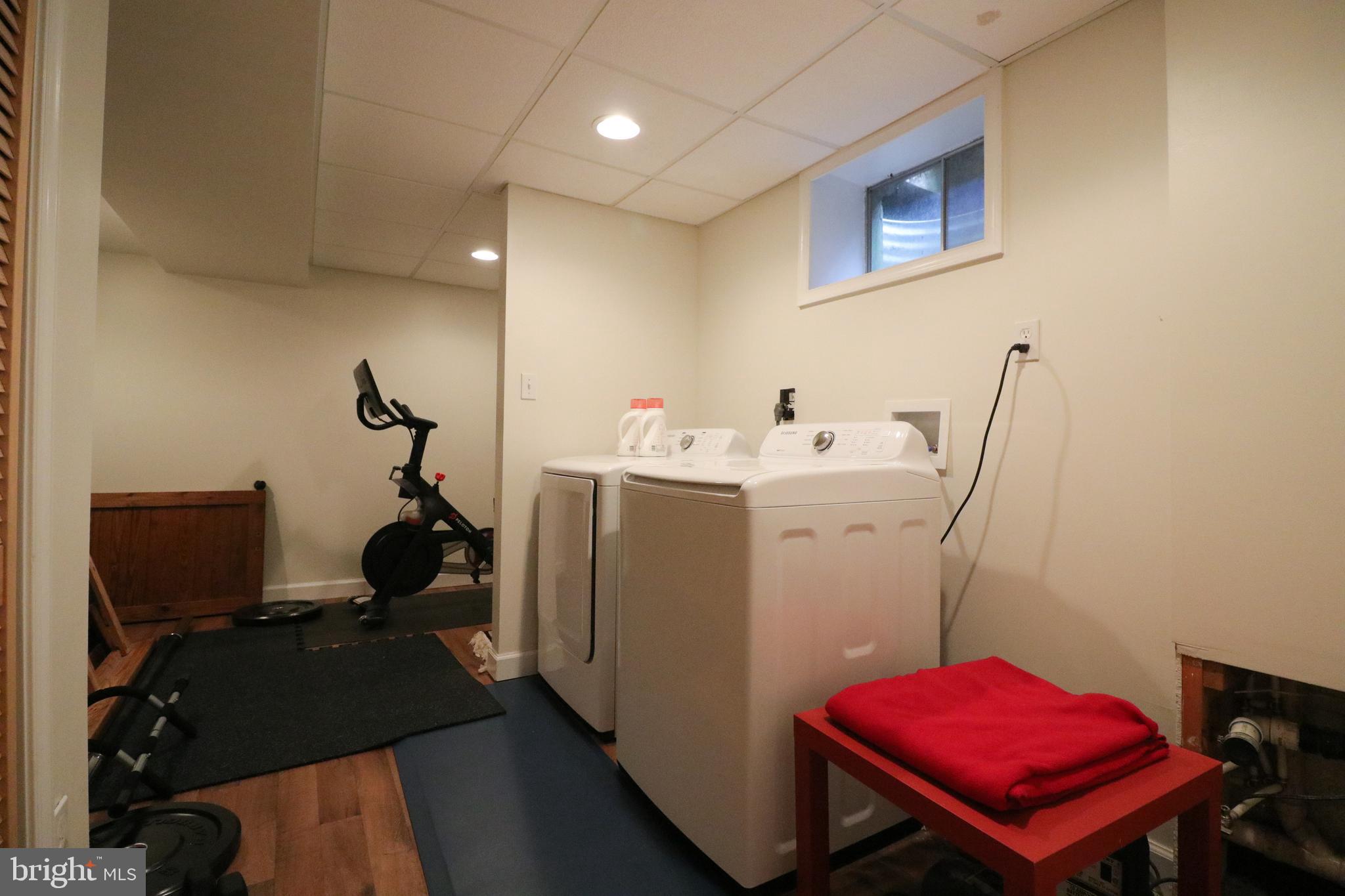 9320 Winbourne Road Burke, VA 22015 - Photo 48 of 55 Laundry/utility room.