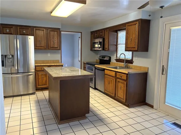$425,000 | 1677 Hathaway Lane, Pittsburgh, PA 15241