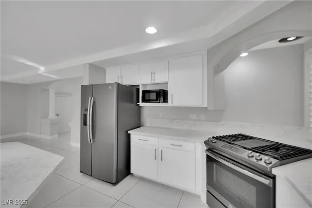 $2,450 | 6718 Treble Clef Avenue, Las Vegas, NV 89139
