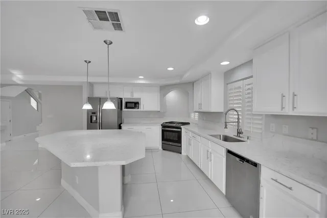 $2,450 | 6718 Treble Clef Avenue, Las Vegas, NV 89139