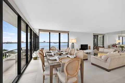 $1,195,000 | 5540 North Ocean Drive, Unit 14B, Singer Island, FL 33404