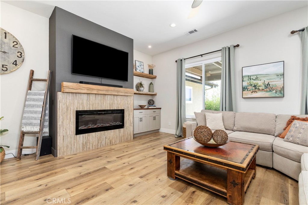 1613 Via Flora Paso Robles, CA 93446 - Photo 14 of 44