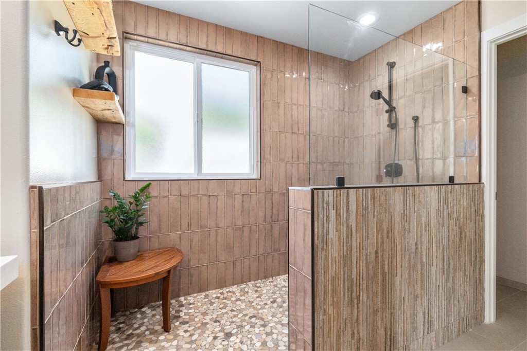 1613 Via Flora Paso Robles, CA 93446 - Photo 24 of 44