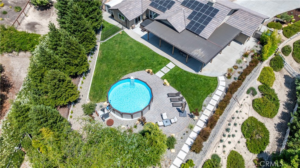 1613 Via Flora Paso Robles, CA 93446 - Photo 38 of 44