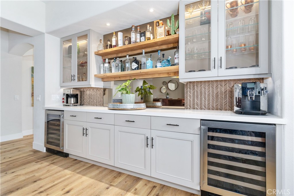 1613 Via Flora Paso Robles, CA 93446 - Photo 7 of 44