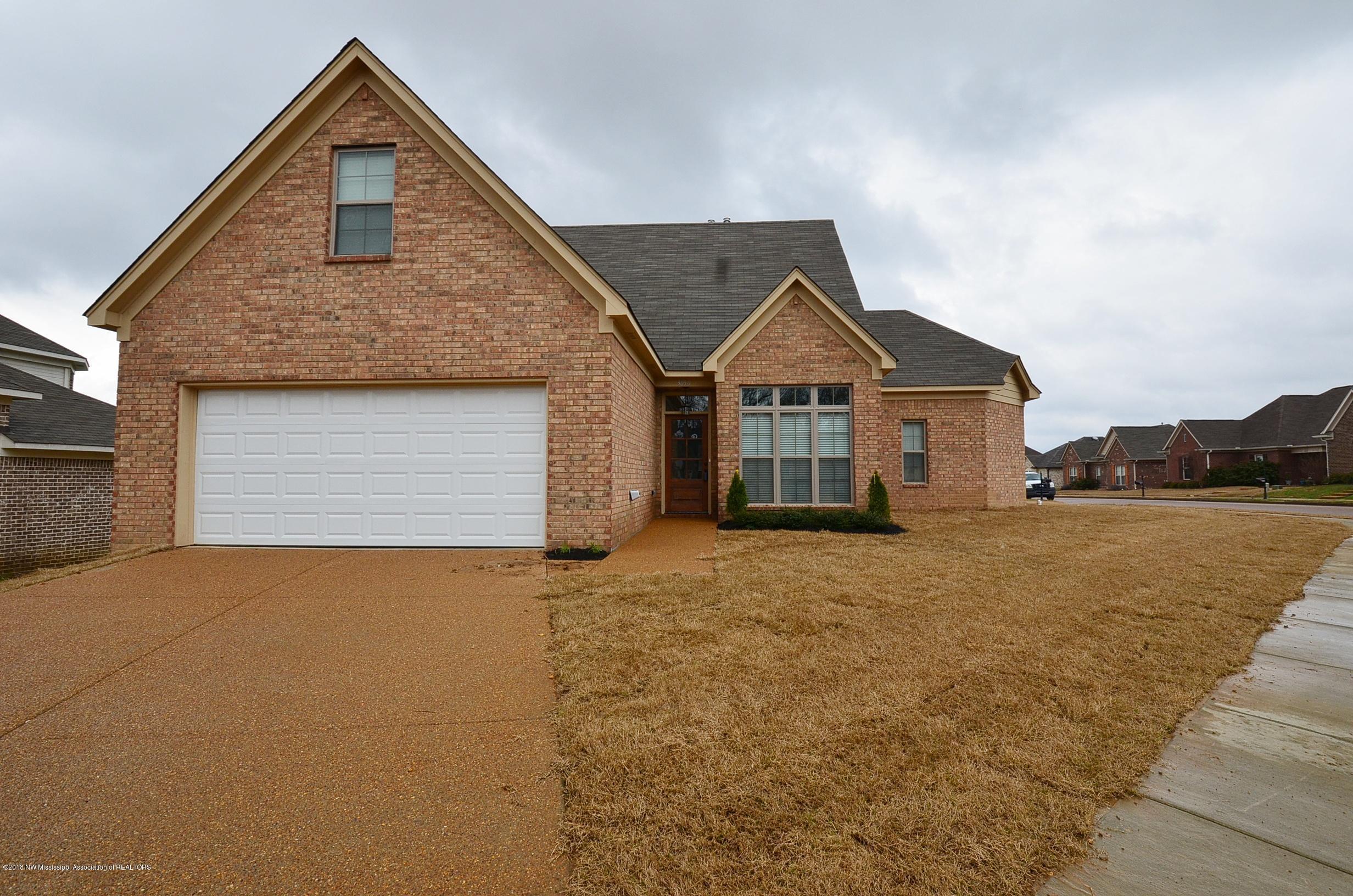 3050 Logan's Loop Hernando, MS 38632 - Photo 1 of 19 Front of home1