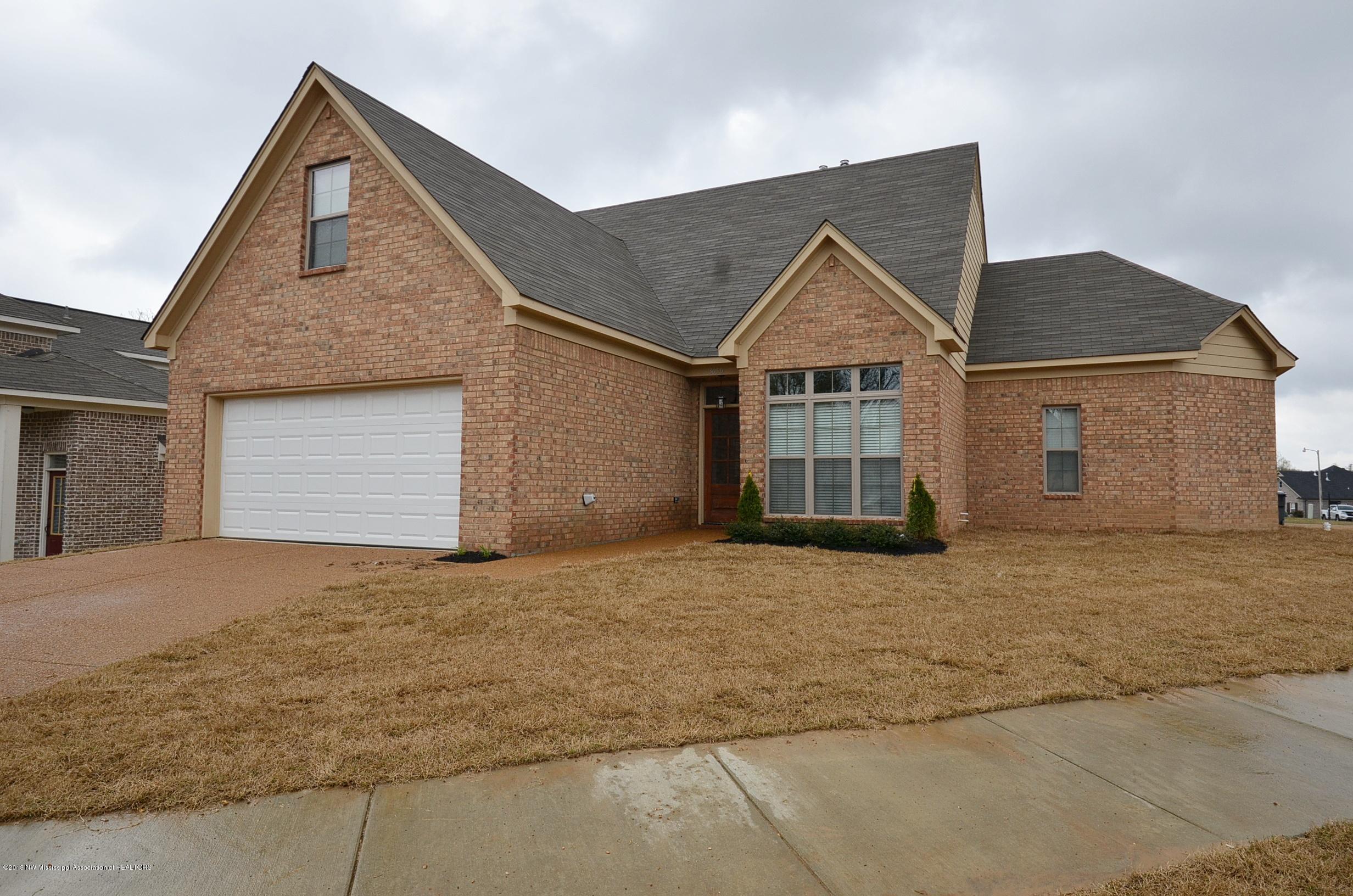 3050 Logan's Loop Hernando, MS 38632 - Photo 2 of 19 Front of home