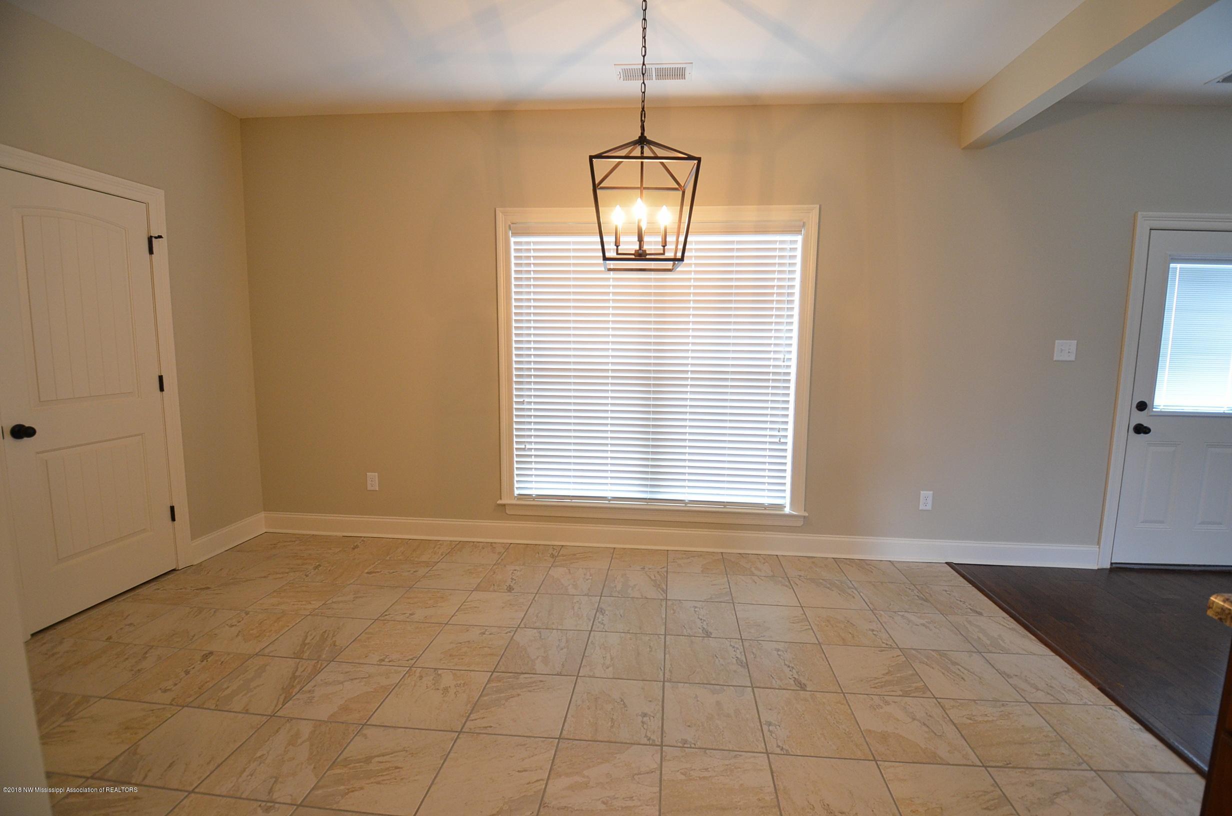 3050 Logan's Loop Hernando, MS 38632 - Photo 9 of 19 Breakfast area