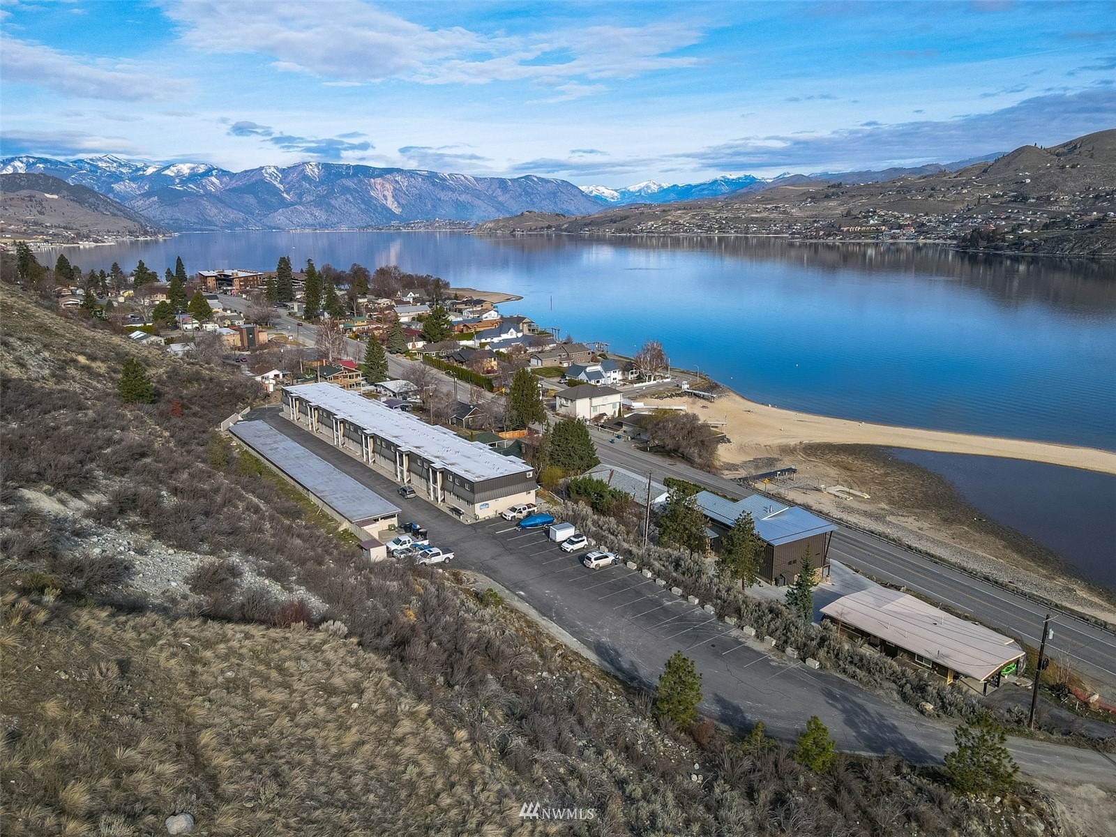 1902 West Prospect Street, Unit 112 Chelan, WA 98816 - Photo 38 of 40 a view of lake and mountain