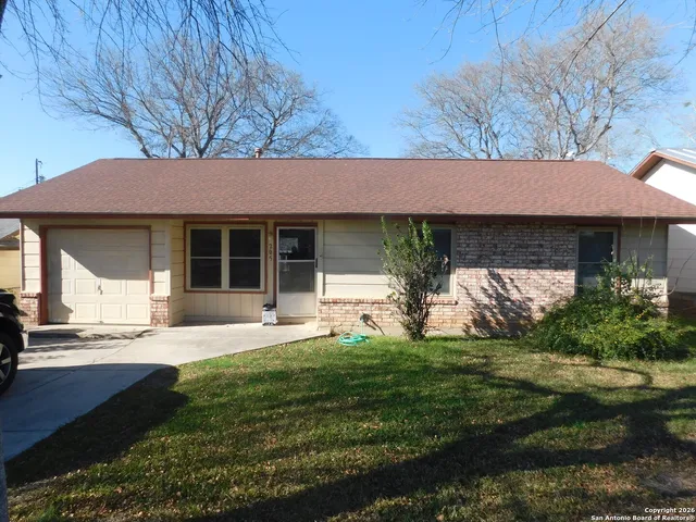 $1,400 | 205 Aviation Avenue, Schertz, TX 78154