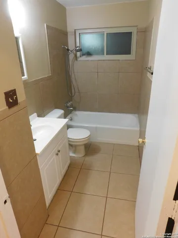 $1,400 | 205 Aviation Avenue, Schertz, TX 78154